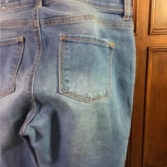 Old Navy Rockstar Jeggings Youth Size 16 Light Denim Distressed Lknw As Seen Mu - Picture 11 of 12